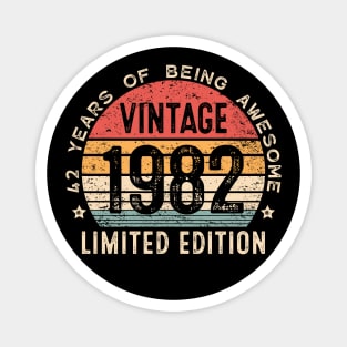 42nd Birthday Gift  | 1982 Vintage Funny 80s Retro Inspired Graphic Magnet